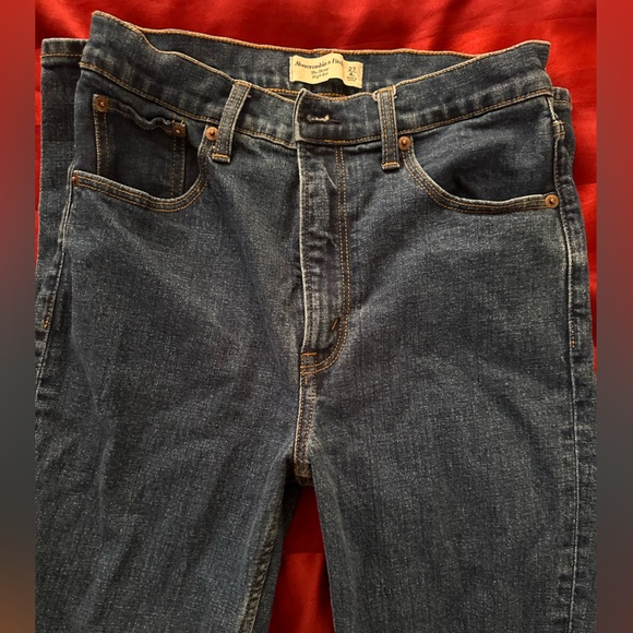 Abercrombie Women’s High Rise Skinny Jean - Picture 2 of 4